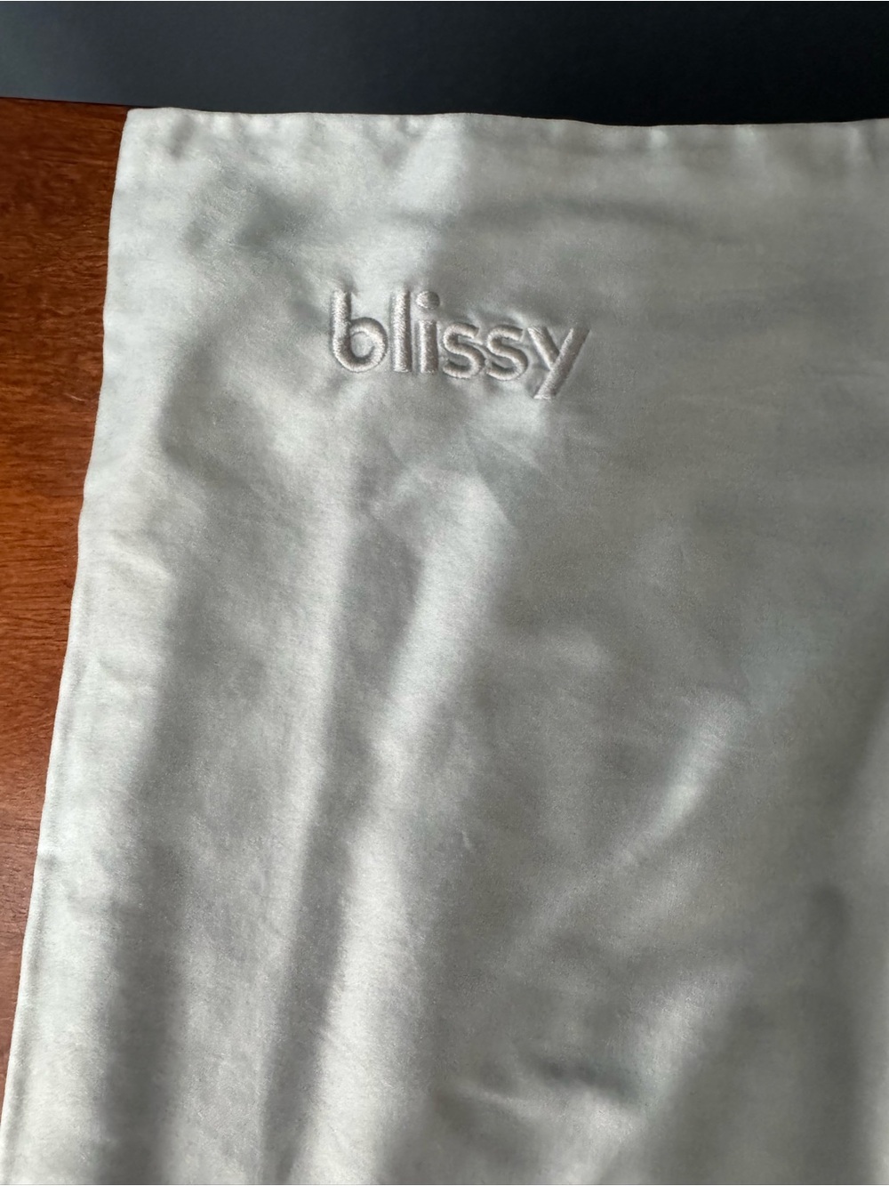 Blissy standard mulberry silk pillowcase in silver